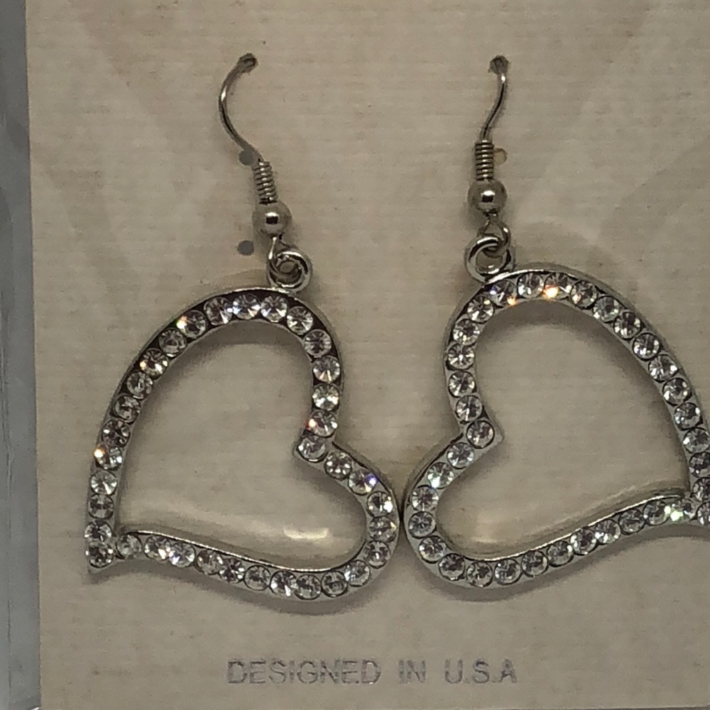 RHINESTONE HEARTS ♥️ EARRINGS HOOK BACK NWT - Picture 2 of 7